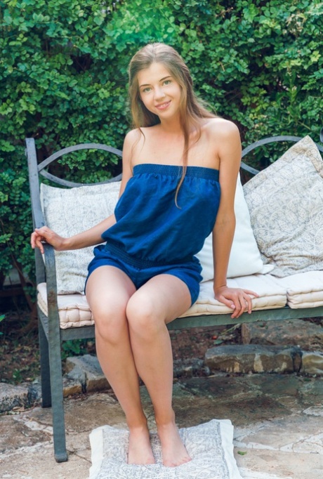 ado mignonne nu archive