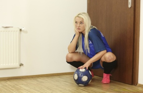 fitness blonde art xxx photos