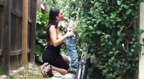 mama MILF seksowny obraz