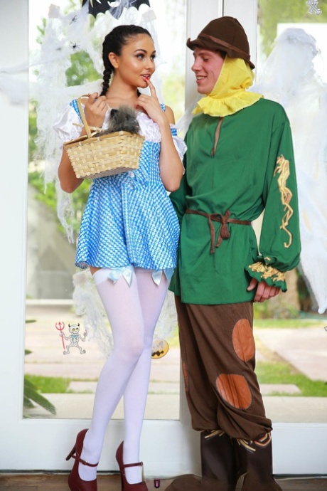 costume hot sexy pictures