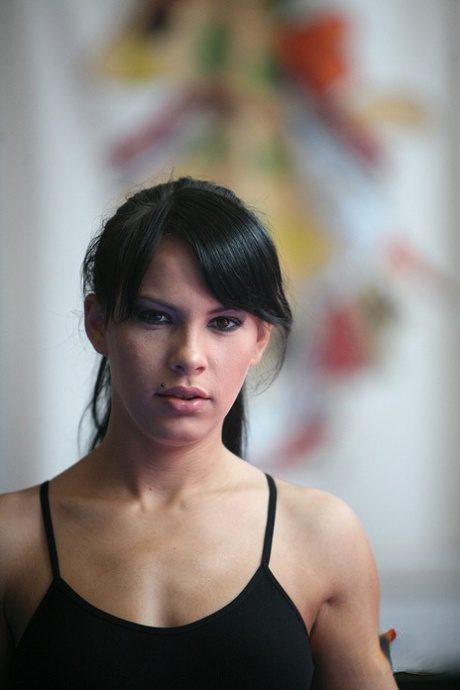 Sharon Lee star exclusive images