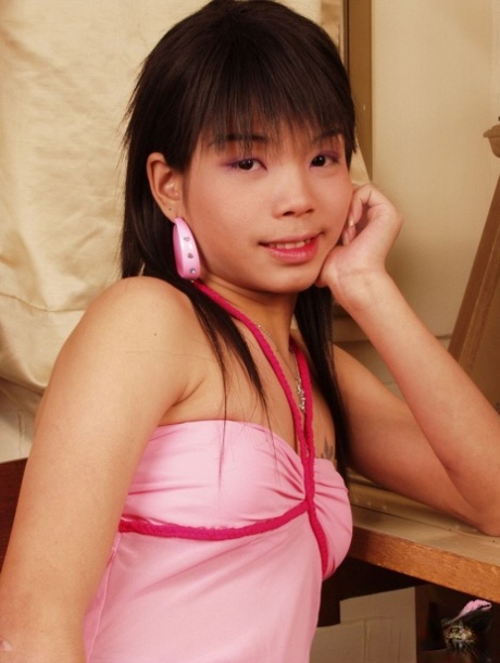 travesti adolescente bonito pornografico archivo