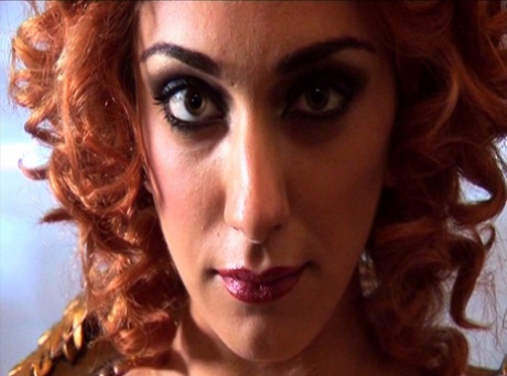 Stella Delacroix top star picture