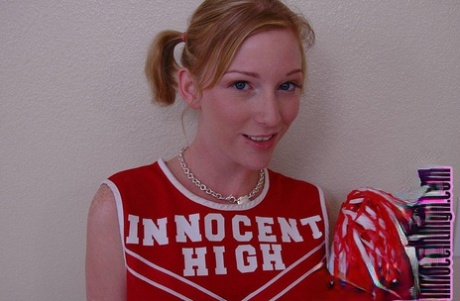 Alexa Lynn beautiful model img