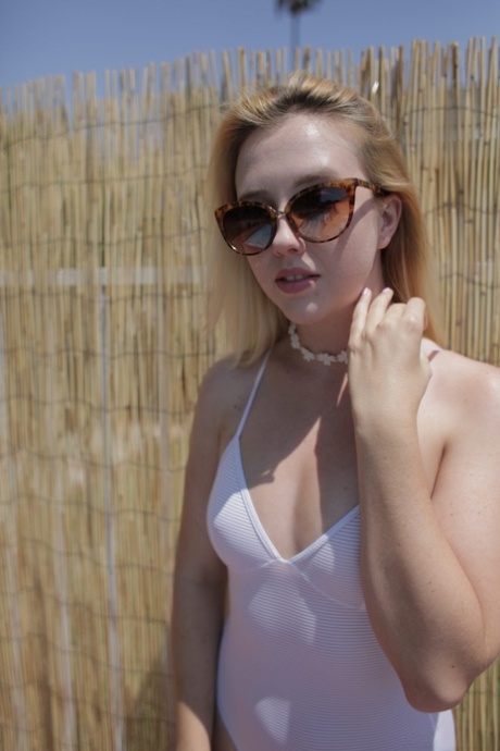 swimming pool hot xxx pic