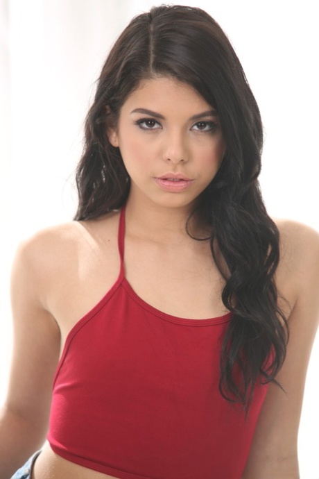 Gina Valentina beautiful pornstar pictures