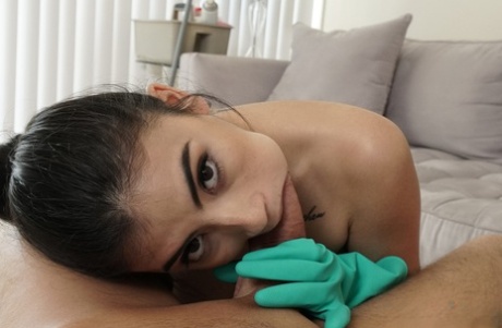 femme de ménage latine gratuit meilleur img