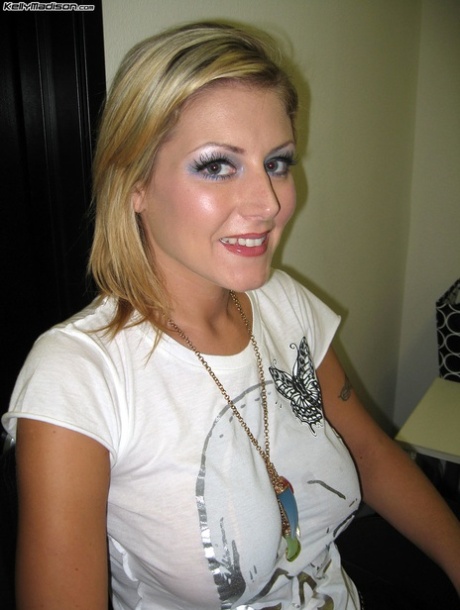 Velicity Von porn actress photos