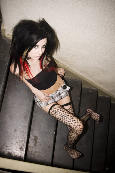 emo krásný xxx galerie