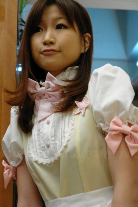 tiny asian hot nude img