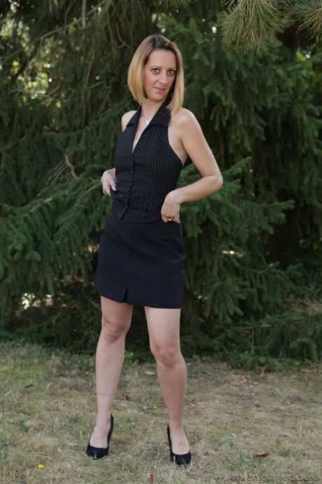 Louise Du Lac xxx model gallery