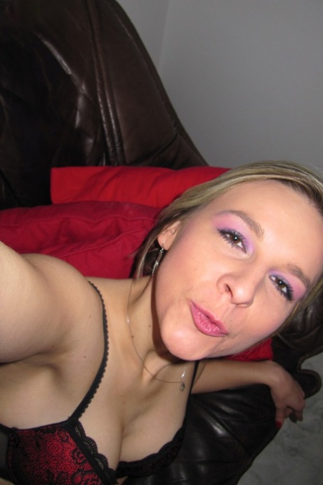 selfie en lingerie nus de haute qualité image