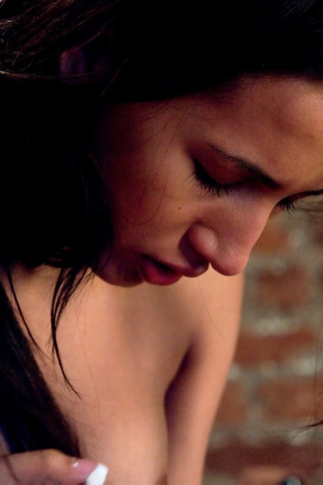 bdsm mignon hd exclusif photo