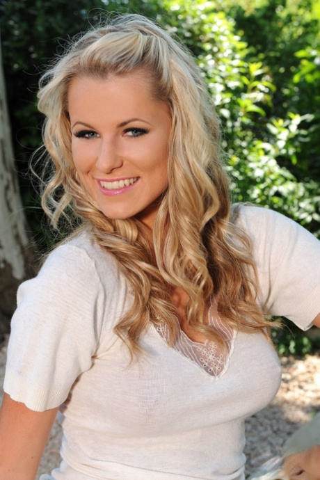 Sandra Hill star xxx gallery