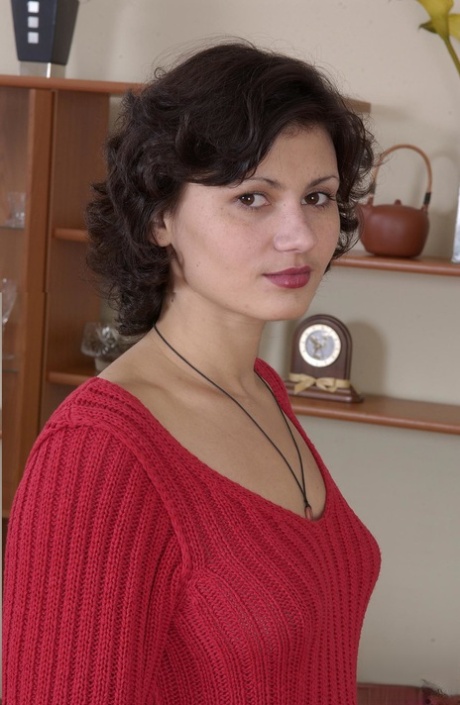 morena rizada sexo pornografico archivo