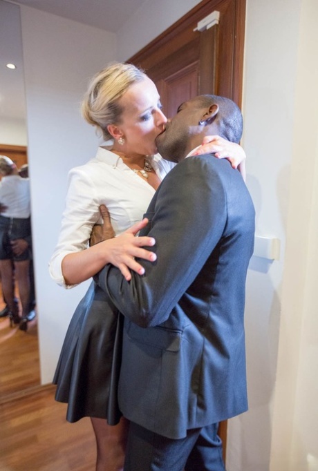 loira interracial nu perfeito coleção