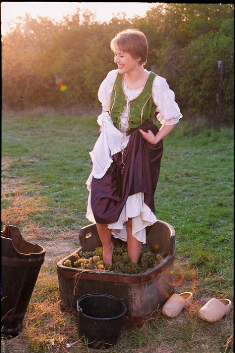 country girl hot nude image