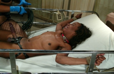 ebony bdsm nude pics