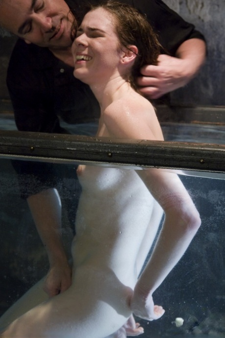Isobel Wren star sex pictures