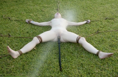 schiavitù rossa sesso artistico Immagine