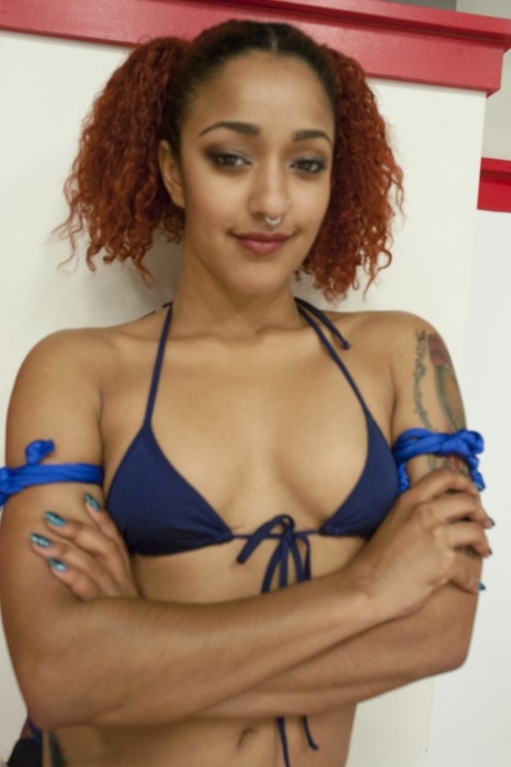 ebenholtsbikini exklusiv nice bild
