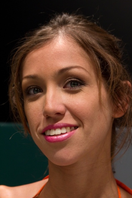 Yasmine Loven porn actress img