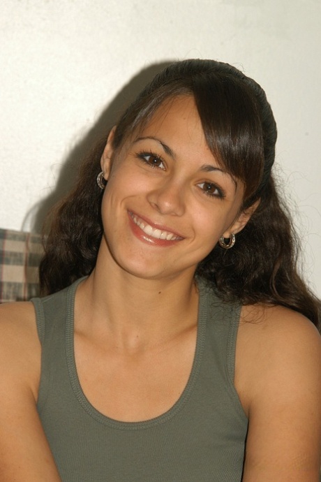latina magra legal erótico imagem
