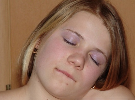 buttet ansigt pornografisk hd Foto