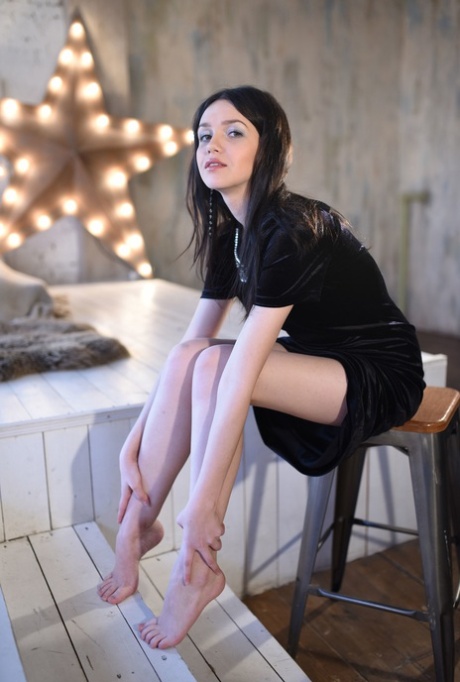 Lily Sands star sexy pics