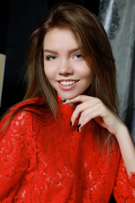 высокая худая брюнетка ню красиво коллекция