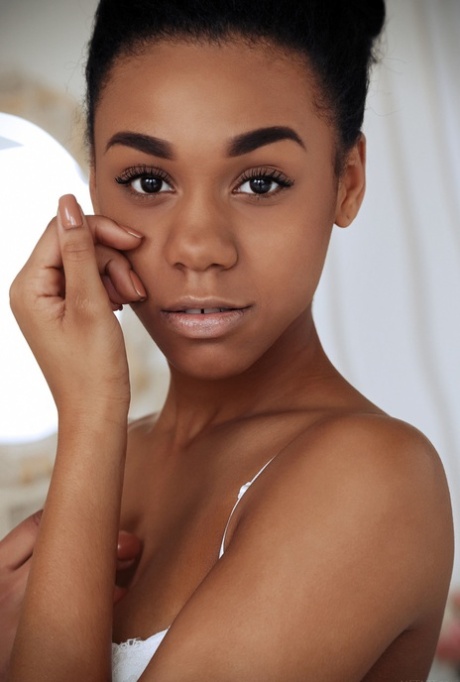 beautiful ebony nudes pic