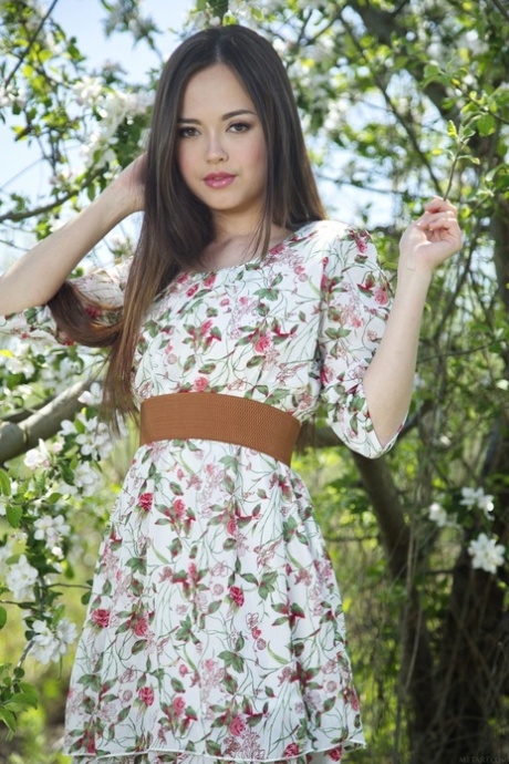 Li Moon star pretty pics
