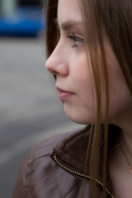 clothed teen erotic pictures