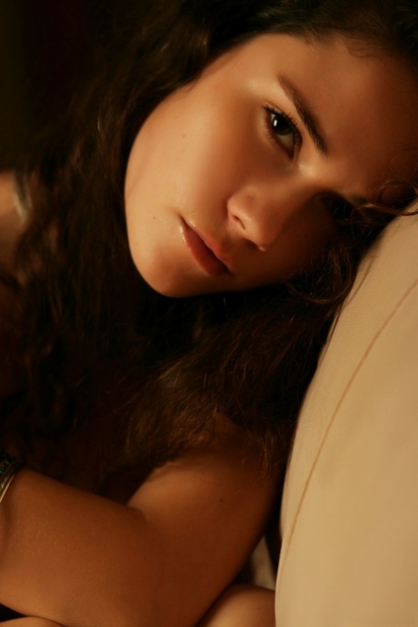 dünnes Teen solo porno hd bild