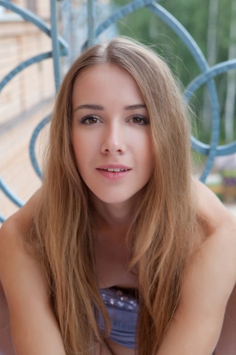 Lina Diamond beautiful pornstar pics