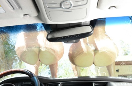 car nude pic