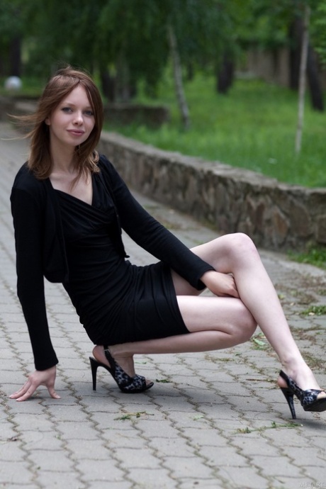 brunette naturlige pupper beste gratis bilde