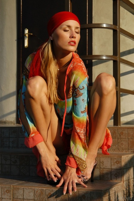 Liza B nudes actress gallery