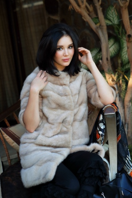 China Doll free pornstar pictures