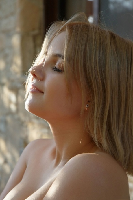 Chanel Fenn nude model pictures
