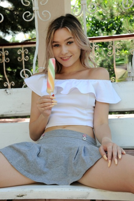 Angelina Ash sex star pics