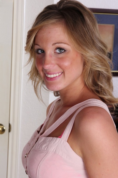 Ashley Jones erotic star picture