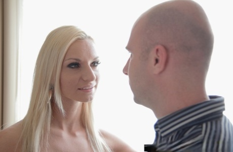 skinny blonde milf hot sex img