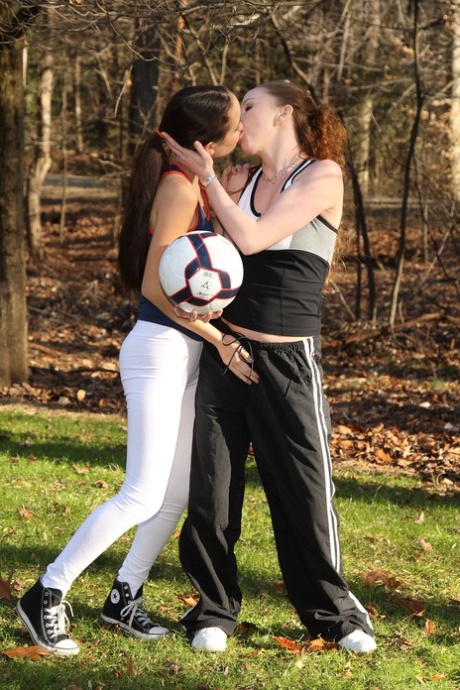 lesbian yoga pants hot sex picture