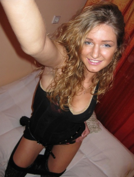 blondynka selfie gorąca nagość fotka