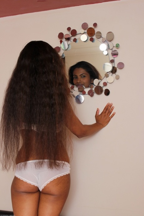 Alishaa Mae star pretty photo