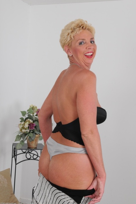 milf cameltoe erotic galleries