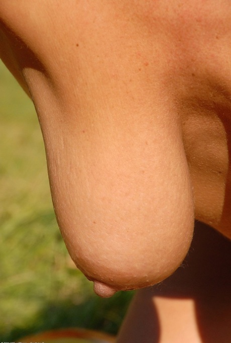 mature saggy tits sexy nude photo