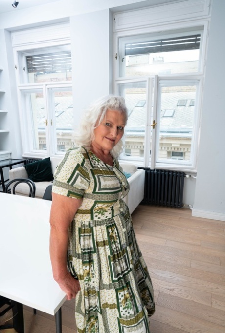 Oma verführt Jungen perfekte beste bilder