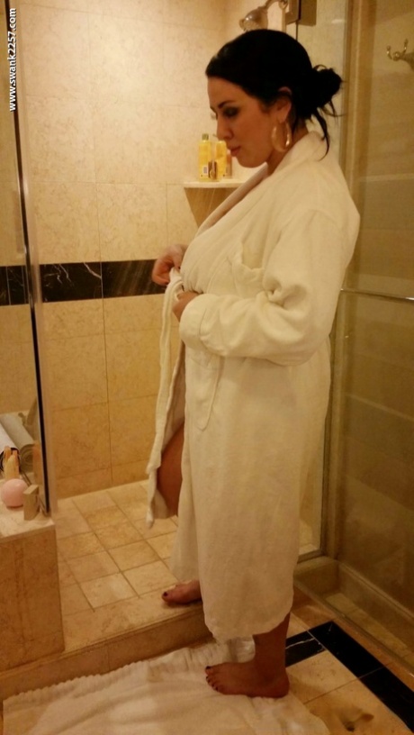 kurvige Latina-MILF schöne nackten foto